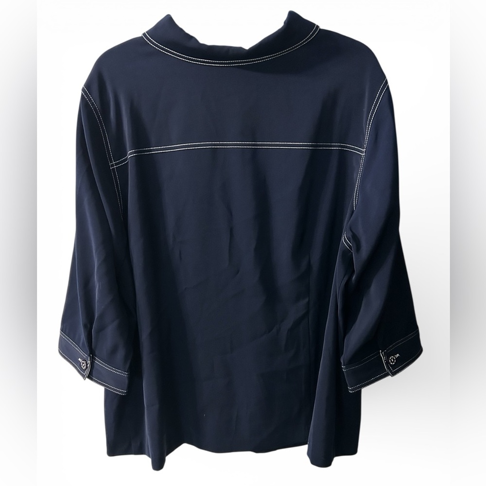 Susan Gravers 2X Petite Navy Button-Up 3/4 Sleeve Blouse with White Stitching - Picture 3 of 6